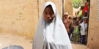 Cientos de estudiantes desaparecidos tras ataque armado en colegio de Nigeria