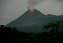 El volcán Telica de Nicaragua aumenta su actividad eruptiva