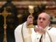 El Papa critica que la gente se vaya de vacaciones sin cumplir restricciones El papa