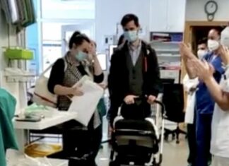 Un bebé sale de un hospital español tras 70 días ingresado por la covid-19