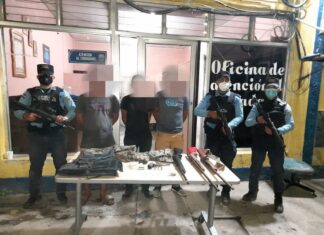 Tres integrantes de grupo delictivo son detenidos en posesión de armas de fuego y droga