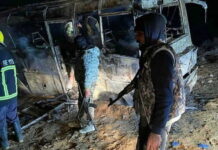 Mueren 3 soldados sirios en un nuevo ataque de EI contra un autobús militar