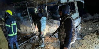 Mueren 3 soldados sirios en un nuevo ataque de EI contra un autobús militar