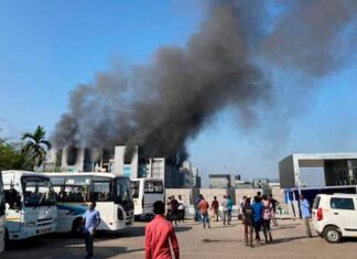 Al menos 5 muertos en un incendio en la principal fábrica de vacunas de India