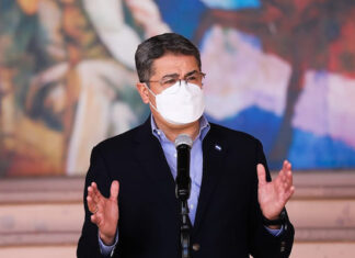 800 mil dosis de vacunas contra el COVID-19 llegarán en la segunda quincena de febrero anunció el presidente Hernández