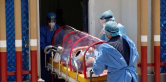 Los casos globales superan la barrera de los 90 millones