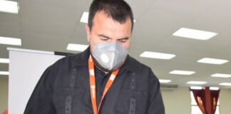 Renuncia Óscar Rivera a su cargo de comisionado del Registro Nacional de las Personas