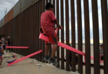 Un ‘sube y baja’ en la frontera entre EE.UU y México gana premio Diseño Beazley 2020