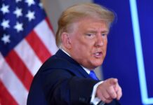 Trump insiste en el «fraude electoral» y arremete contra líder republicano