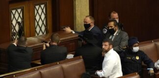 Un herido de bala en el asalto de seguidores de Trump al Congreso de EE. UU.