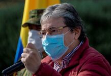 La muerte por coronavirus del ministro de Defensa sacude a Colombia