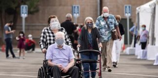 El «turismo de vacunas» en Florida provoca indignación