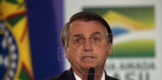 Twitter alerta sobre «información engañosa» en publicación de Bolsonaro