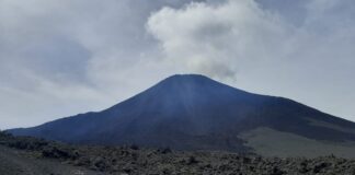 Volcán Pacaya de Guatemala aumenta actividad con estruendos en zonas aledañas