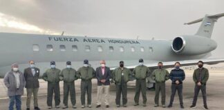 Avión de la FAH despega de aeropuerto de Florida, rumbo a Tegucigalpa con las 5 mil dosis de vacuna donadas por Israel