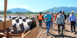 Presidente Hernández supervisa en Visita Sorpresa trabajos en bordos de Chamelecón