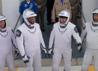 Astronautas de la EEI sobrevolarán el estadio del Super Bowl en Florida