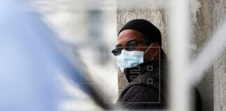 Ecuador cruza su primer año de pandemia con sudor y muchas lágrimas
