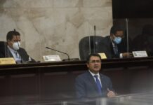 Presidente Hernández comparece ante el CN para reaccionar ante acusaciones que lo relacionan al Narcotráfico