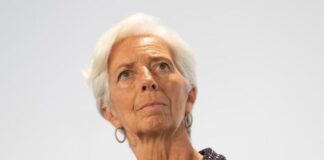 BCE ve crucial mantener condiciones de financiación favorables y apoyo fiscal