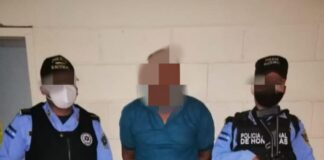 Agentes de policía capturan a individuo en posesión ilegal de tres arma de fuego