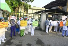 Médicos en SPS protestan para exigir equipo de bioseguridad