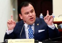 «Las elecciones de liberales son para los liberales» aclara Darío Banegas a Luis Zelaya