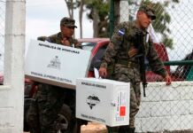 Para traslado y custodia del material electoral FFAA pasa a disposición este día del CNE