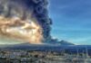 Volcán Etna en Italia entra en erupción