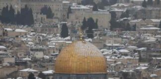 La primera nevada en seis años cubre de blanco Jerusalén