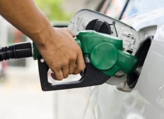 Continúan las alzas en los precios de las gasolinas y el diesel