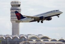 Gobernador de Florida se opone a posible restricción de viajes por covid-19