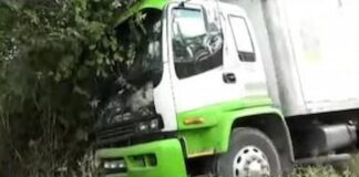 Se accidenta camión que trasporta maletas electorales a Santa Rosa de Copán