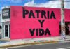 Grafitero cubano de Miami realiza un gran mural con el lema «Patria y Vida»