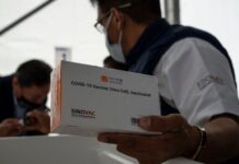 El Salvador recibe un millón de vacunas anticovid de la china Sinovac