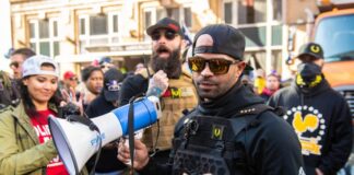 Cubano líder de los Proud Boys dice que fue un «error» el asalto al Capitolio