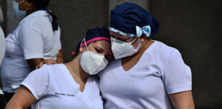 Por efectos de la vacuna contra la Covid-19 dos enfermeras se encuentran internas en hospital de Choluteca