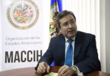 Exjefe de la MACCIH manifiesta que uno de los grandes problemas de Honduas son los politicos