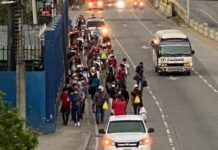 Solo cambios en la situación del país pueden frenar caravanas migrantes, según economista