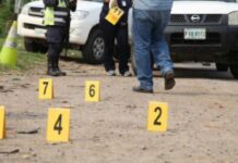 Dos personas pierden la vida en centro de votación en Atlántida