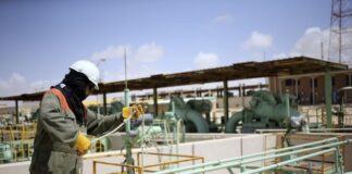 El petróleo de Texas cierra con una bajada del 1,5 % hasta 59,75 dólares