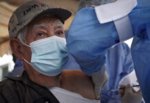 Adultos mayores de 75 años deberán presentar la tarjeta de identidad y el recibo de un servicio público para ser vacunados contra el Covid-19