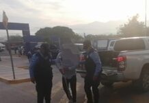 Sospechoso de asesinato es capturado por funcionarios policiales en Comayagua