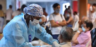 El lento camino de la vacunación en Latinoamérica tras 100 días de su inicio