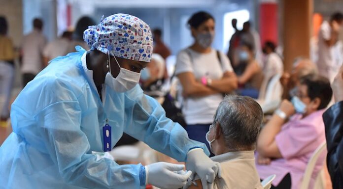 El lento camino de la vacunación en Latinoamérica tras 100 días de su inicio