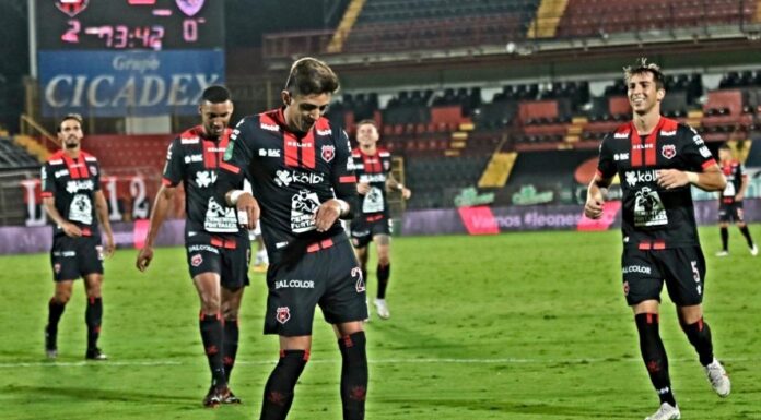 Alajuelense sigue líder invicto y el Saprissa no levanta en Costa Rica