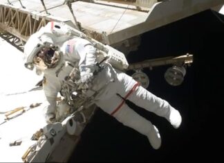 Latino derriba barreras hasta llegar a la NASA y enviar un robot a Marte