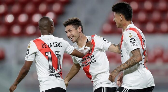 River Plate avanza a fase de grupos con la dirección en la cancha de Zeballos