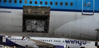 Ecuador recibe el mayor cargamento de vacunas de China contra la covid-19