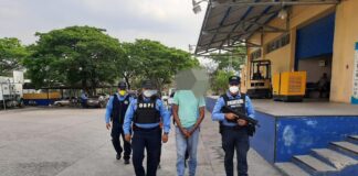 Arrestados individuos al momento que realizaban el traslado irregular de ocho ciudadanos extranjeros